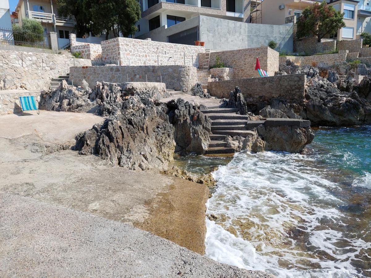 Beach Apartment With Beach Chairs N.1 Utjeha Bagian luar foto