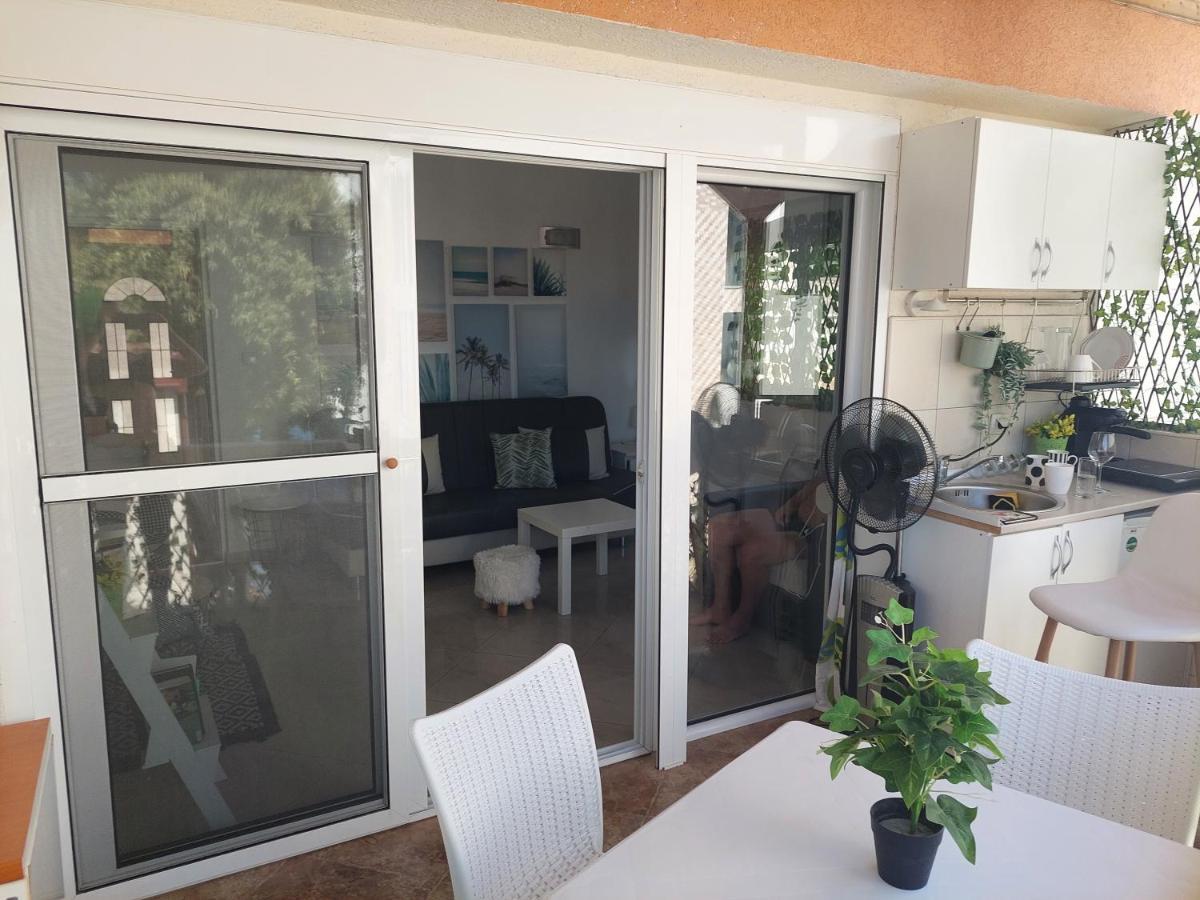 Beach Apartment With Beach Chairs N.1 Utjeha Bagian luar foto