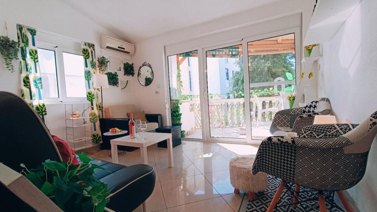 Beach Apartment With Beach Chairs N.1 Utjeha Bagian luar foto