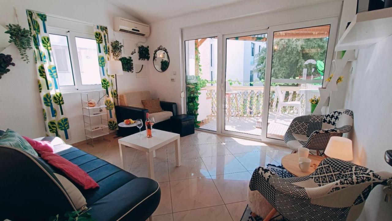 Beach Apartment With Beach Chairs N.1 Utjeha Bagian luar foto